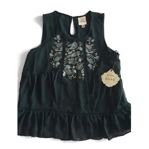 New Knox Rose Embroidered Tank
